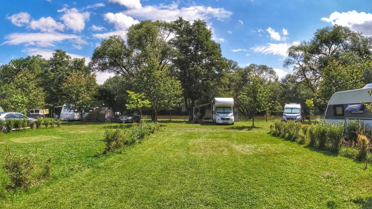 Hotel Camping Prima Týn nad Vltavou Exteriér fotografie